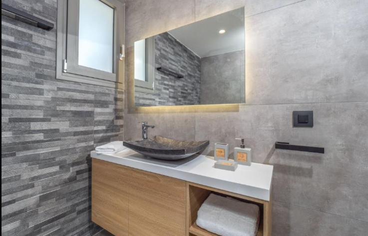 Mr Grey Luxury Villa Spartokhorion Экстерьер фото